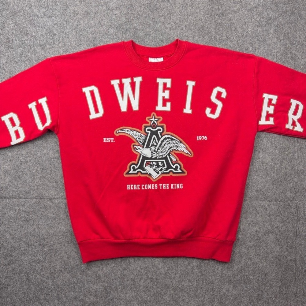Budweiser Sweatshirt Men Small Red Here Comes The King Crewneck Pullover Sweater - Picture 2 of 9